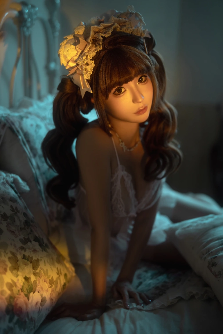 蠢沫沫《二月T1订阅《橱柜》》主题写真：32张全套美图
