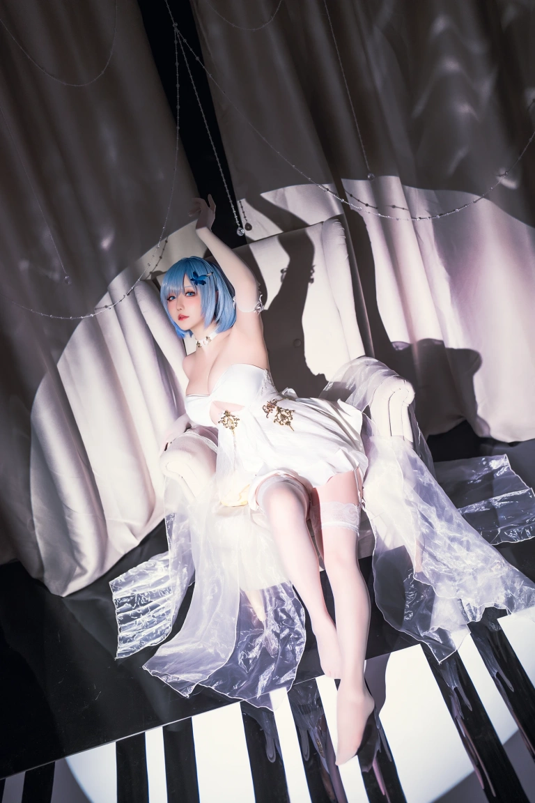星之迟迟《2024年08月计划D 恰巴耶夫礼服》主题写真：25张全套美图