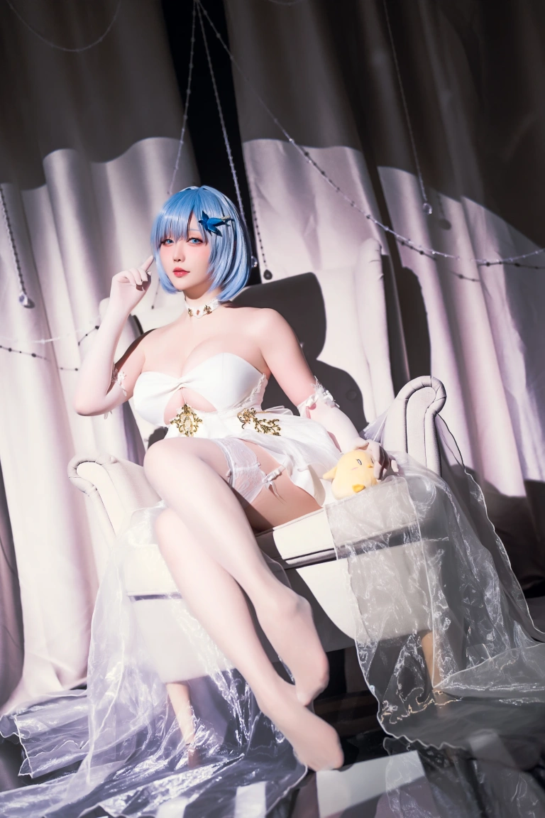 星之迟迟《2024年08月计划D 恰巴耶夫礼服》主题写真：25张全套美图