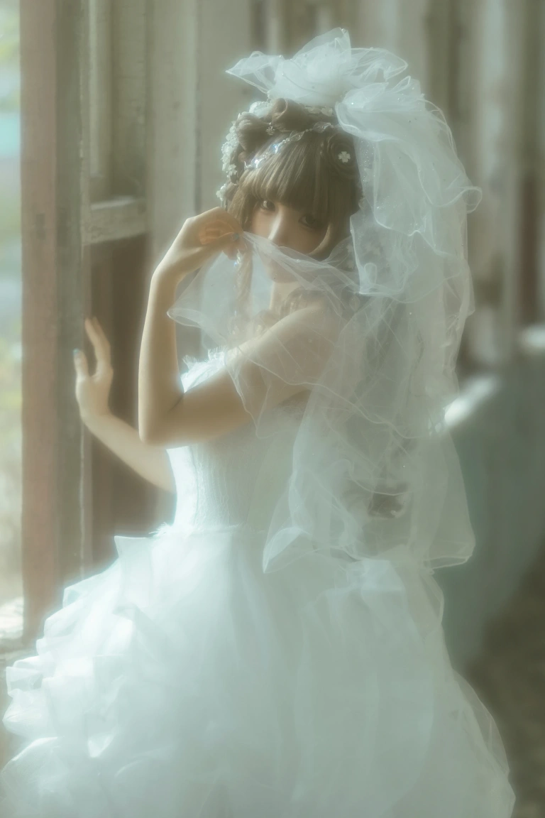 蠢沫沫《二月T3订阅《婚纱》主题写真：61张全套美图