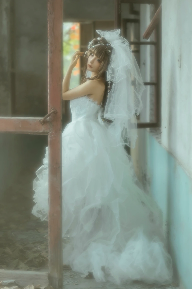 蠢沫沫《二月T3订阅《婚纱》主题写真：61张全套美图