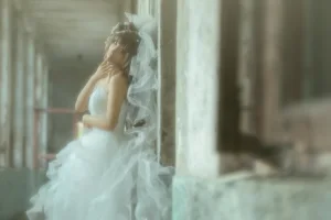 蠢沫沫《二月T3订阅《婚纱》主题写真：61张全套美图