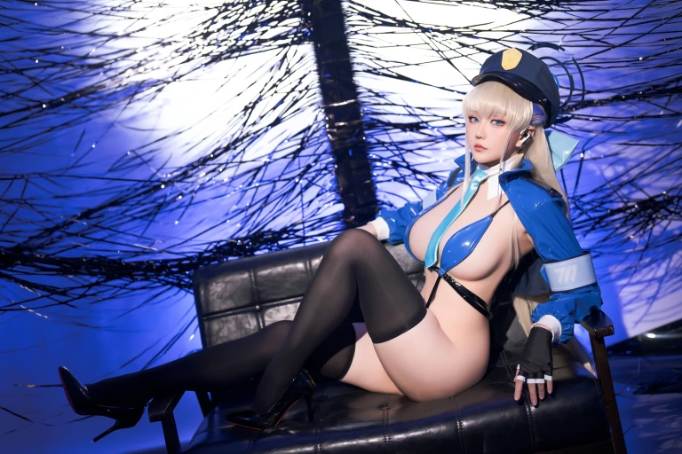 星之迟迟《碧蓝档案BA写真本《Erotopia》 飞鸟马时》主题写真：58张全套美图