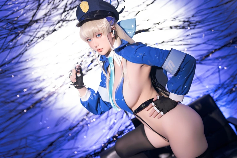 星之迟迟《碧蓝档案BA写真本《Erotopia》 飞鸟马时》主题写真：58张全套美图