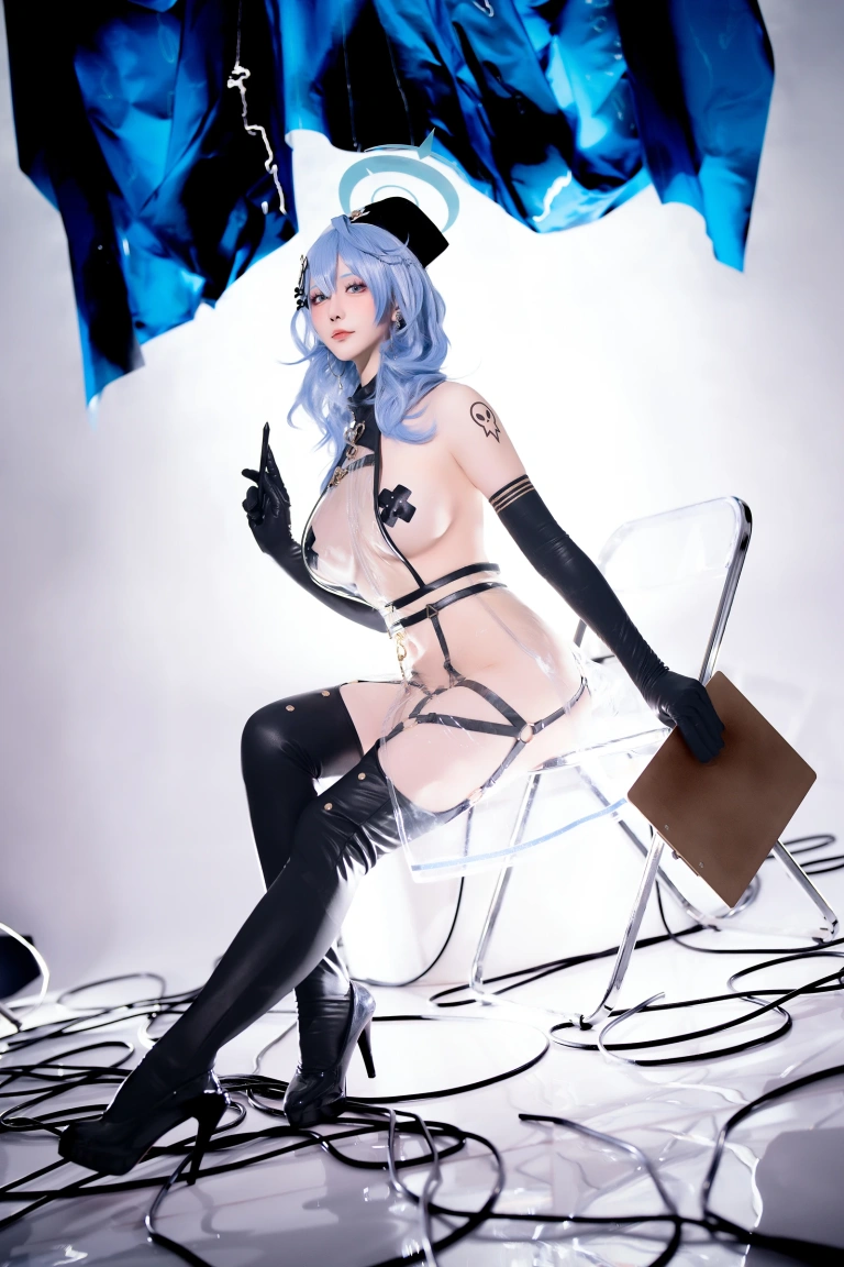 星之迟迟《碧蓝档案BA写真本《Erotopia》 天雨亚子》主题写真：60张全套美图