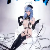 星之迟迟《碧蓝档案BA写真本《Erotopia》 天雨亚子》主题写真：60张全套美图