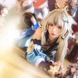蠢沫沫《二月T3订阅《绮良良》主题写真：30张全套美图