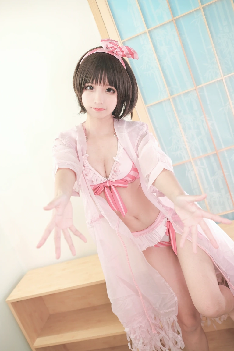蠢沫沫《加藤惠泳装》主题写真：40张全套美图