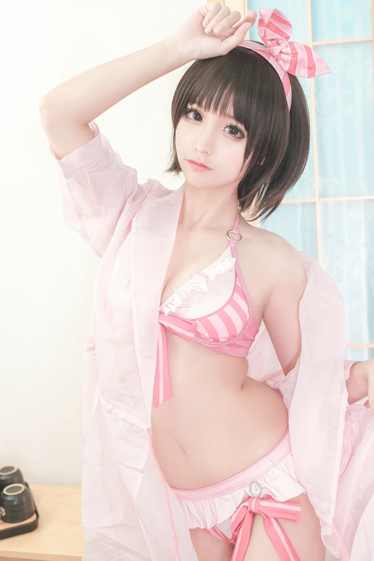 蠢沫沫《加藤惠泳装》主题写真：40张全套美图
