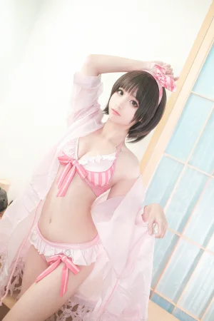 蠢沫沫《加藤惠泳装》主题写真：40张全套美图