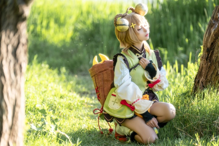 蠢沫沫《二月T3订阅《瑶瑶》主题写真：17张全套美图