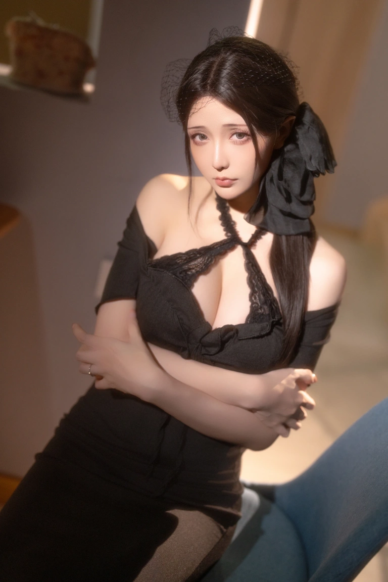 星之迟迟《2024年08月计划G 同事的未亡人太太》主题写真：117张全套美图，含2个视频