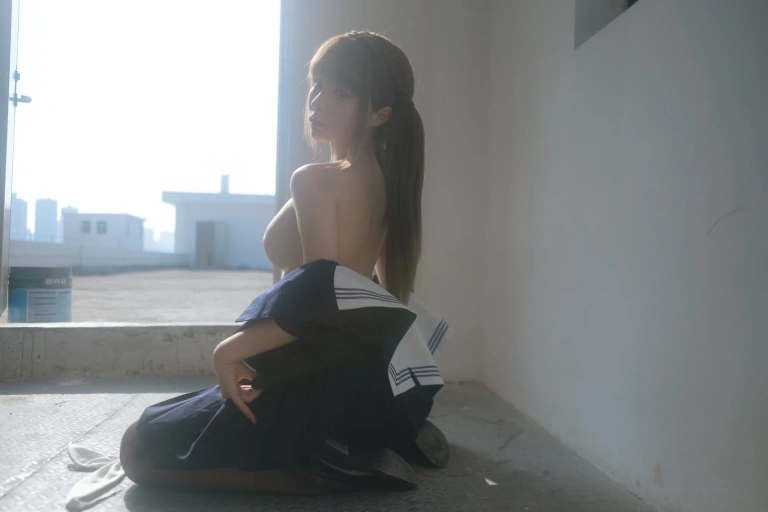 蠢沫沫《二月T3订阅《午后》主题写真：45张全套美图