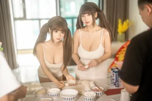 蠢沫沫《双人新年贺岁（&浅安安）》主题写真：103张全套美图