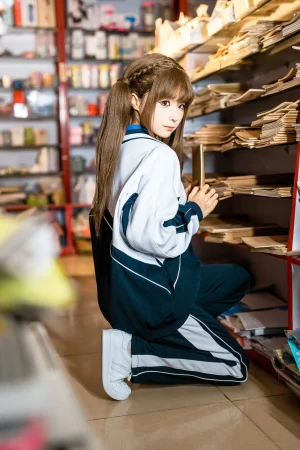 蠢沫沫《三月T3订阅《蠢沫沫奇遇记》③》主题写真：104张全套美图