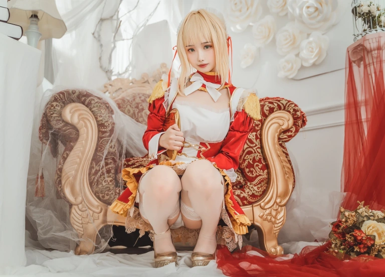 雯仔不讲道理《尼禄女仆》主题写真：20张全套美图