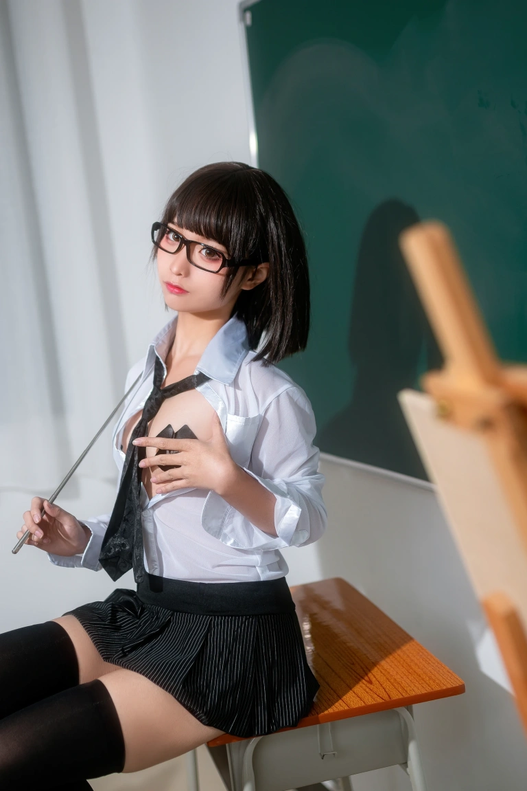 蠢沫沫《教师》主题写真：26张全套美图