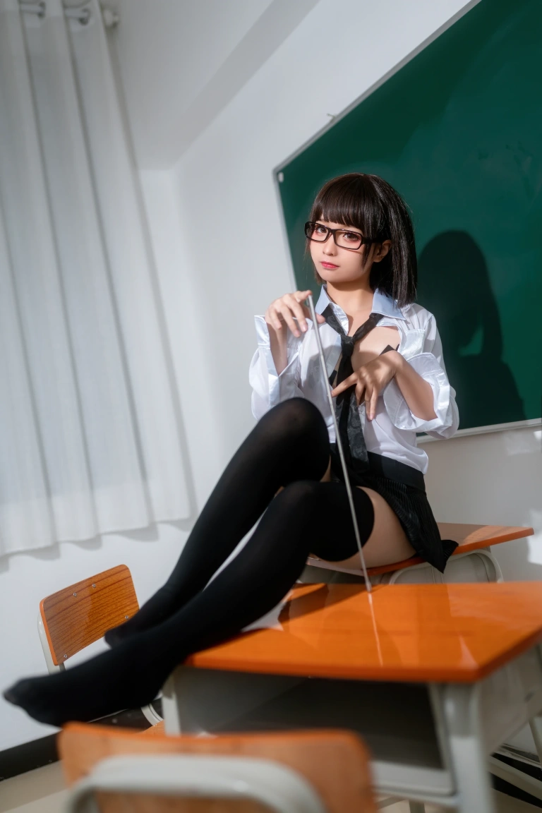 蠢沫沫《教师》主题写真：26张全套美图
