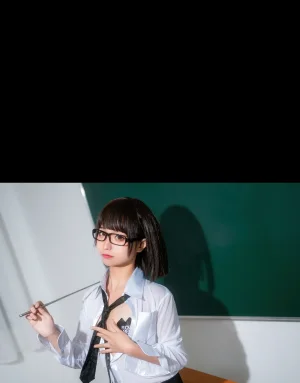 蠢沫沫《教师》主题写真：26张全套美图