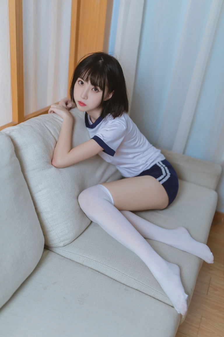 许岚《放学回家》主题写真：31张全套美图