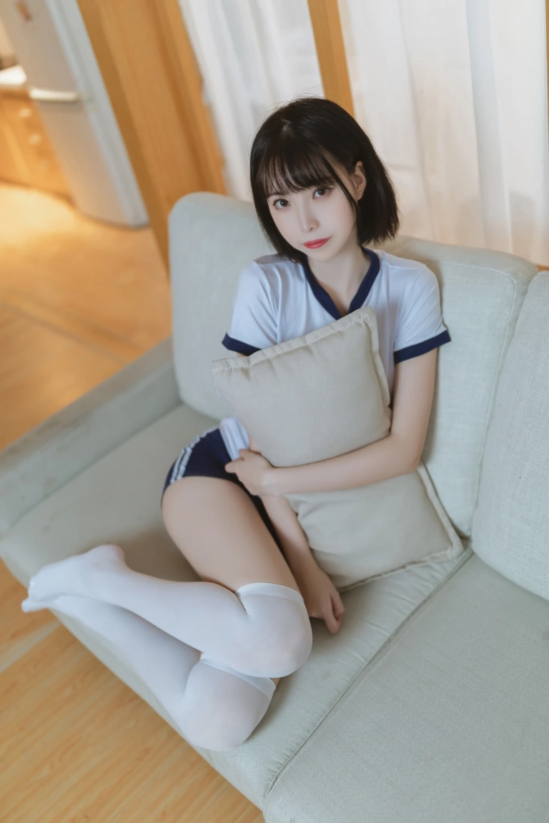 许岚《放学回家》主题写真：31张全套美图