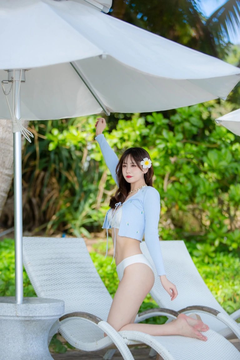 念雪《深呼吸》主题写真：40张全套美图