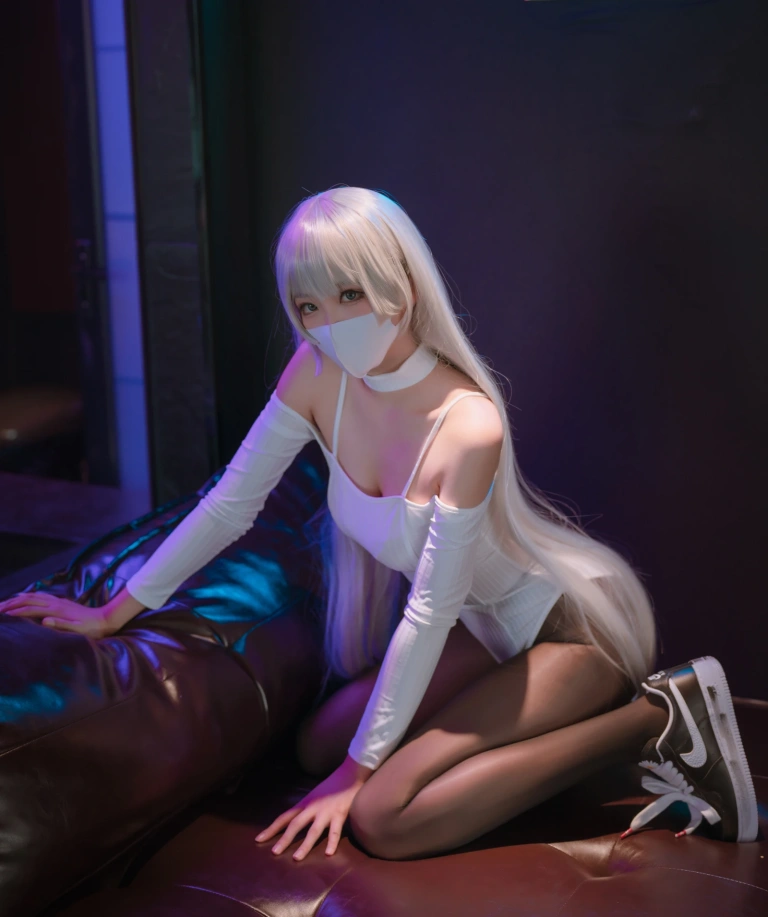 轩萧学姐《NO.27 – 高开叉运动鞋 茑》主题写真：68张全套美图