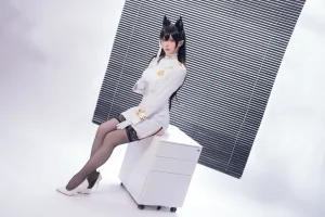 星之迟迟《2025年02月计划A 碧蓝航线 爱宕》主题写真：38张全套美图