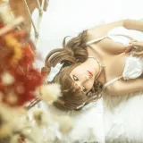 蠢沫沫《三月T3订阅《花床》》主题写真：34张全套美图