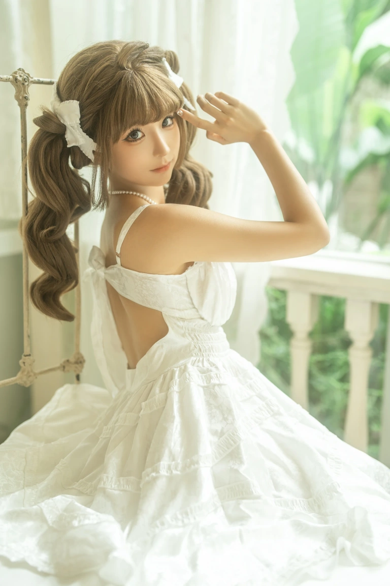 蠢沫沫《三月T3订阅《花床》》主题写真：34张全套美图