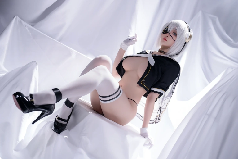 星之迟迟《2025年02月计划C 尼尔同人 2B学生服》主题写真：29张全套美图