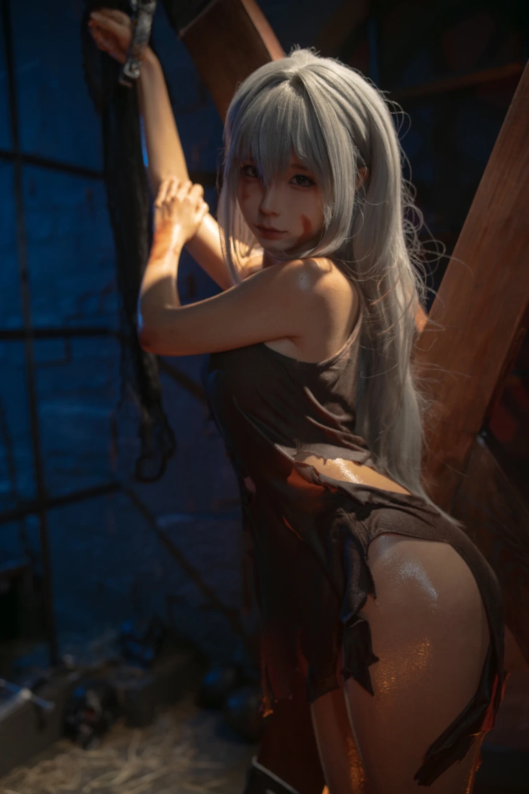蠢沫沫《奴隶少女希尔薇》主题写真：83张全套美图，含2个视频