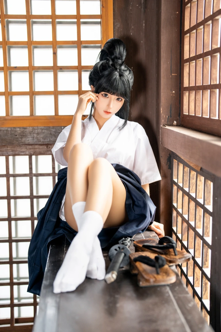蠢沫沫《四月T2订阅《武士》》主题写真：65张全套美图