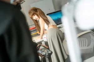 蠢沫沫《四月T3订阅《工作时间》》主题写真：98张全套美图