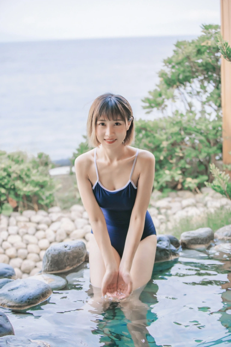 念雪《死库水》主题写真：22张全套美图
