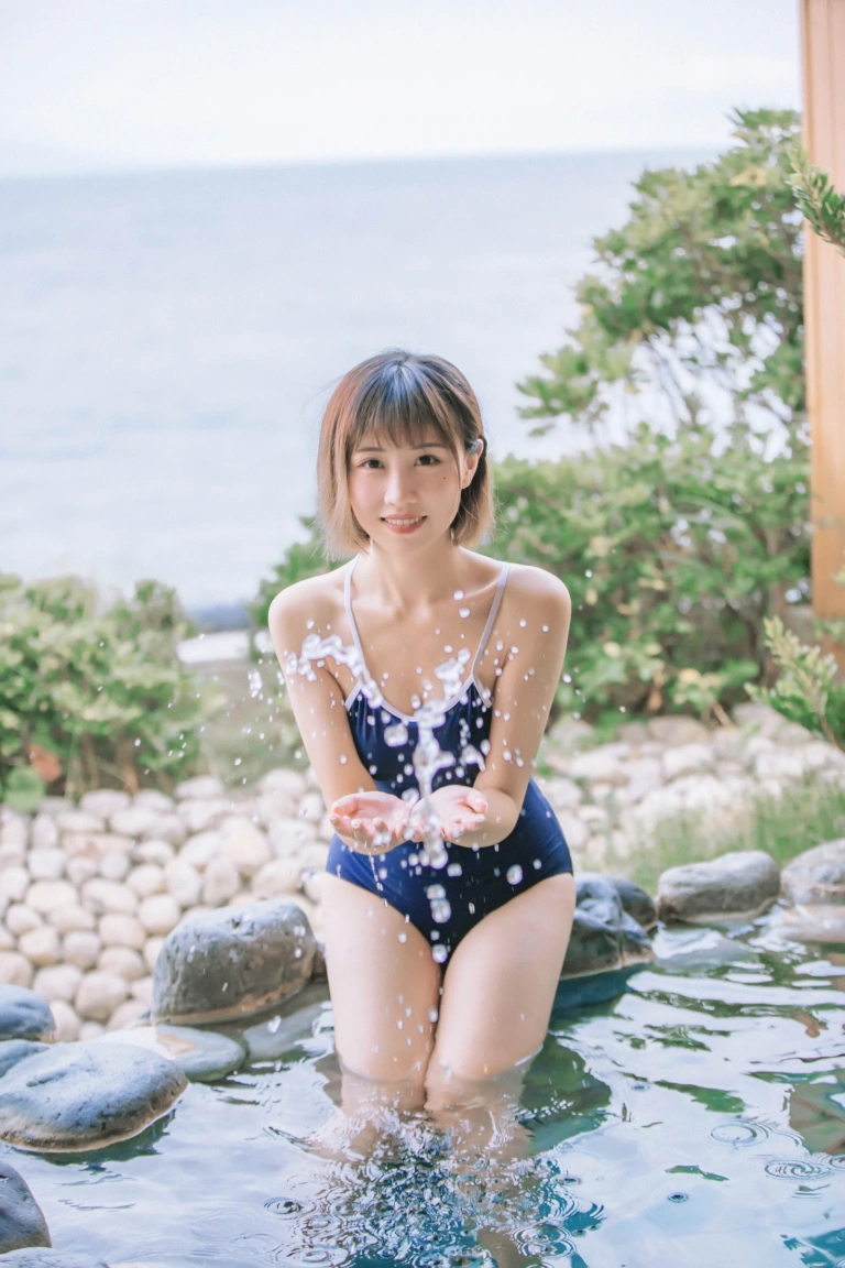 念雪《死库水》主题写真：22张全套美图