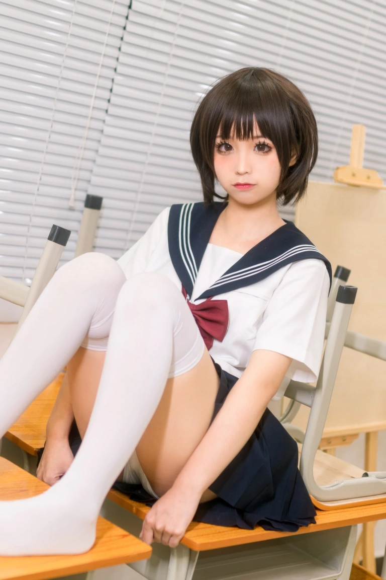 蠢沫沫《教室》主题写真：61张全套美图