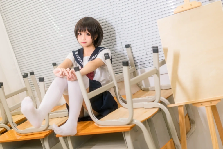 蠢沫沫《教室》主题写真：61张全套美图