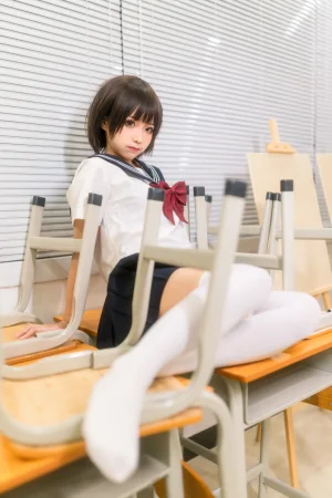 蠢沫沫《教室》主题写真：61张全套美图