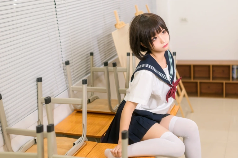 蠢沫沫《教室》主题写真：61张全套美图
