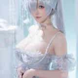星之迟迟《2025年02月计划D NIKKE 灰姑娘》主题写真：37张全套美图