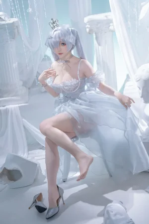 星之迟迟《2025年02月计划D NIKKE 灰姑娘》主题写真：37张全套美图