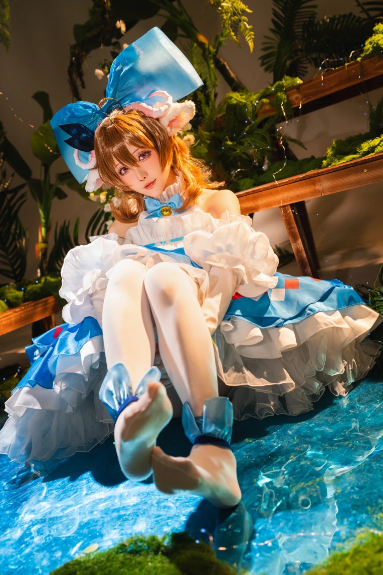 星之迟迟《2025年5月计划A 明日方舟 纯烬艾雅法拉·远行前的野餐》主题写真：34张全套美图