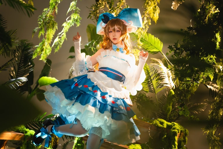 星之迟迟《2025年5月计划A 明日方舟 纯烬艾雅法拉·远行前的野餐》主题写真：34张全套美图