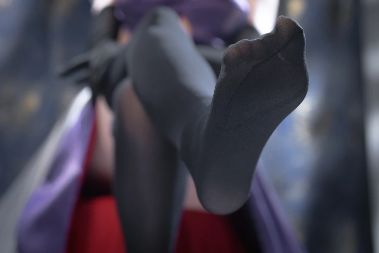 星之迟迟《2025年5月计划B FGO 黑贞德alter嘉年华礼服》主题写真：33张全套美图