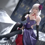 星之迟迟《2025年5月计划B FGO 黑贞德alter嘉年华礼服》主题写真：33张全套美图
