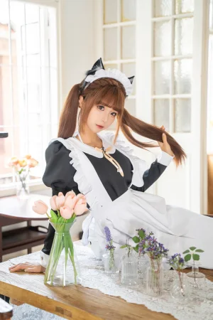 蠢沫沫《私人女仆》主题写真：65张全套美图