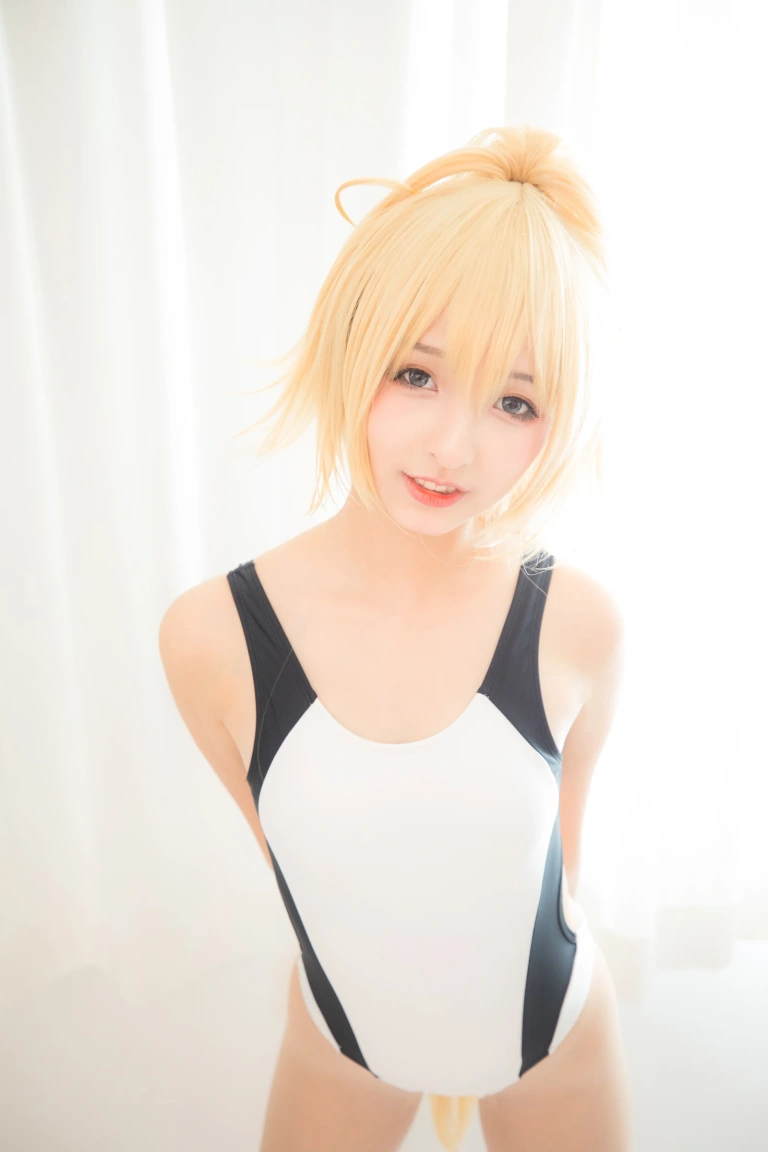 神楽坂真冬《第二季 序号10：白贞德《Swimingthedrea》》主题写真：150张全套美图