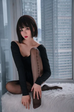 轩萧学姐《NO.29 – 量个腰围》主题写真：32张全套美图