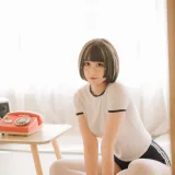 念雪《体操服》主题写真：40张全套美图